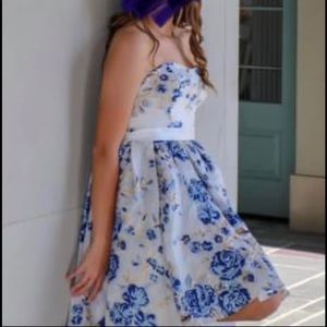 Formal bought for $150 wore 1x EXCELLENT CONDITION